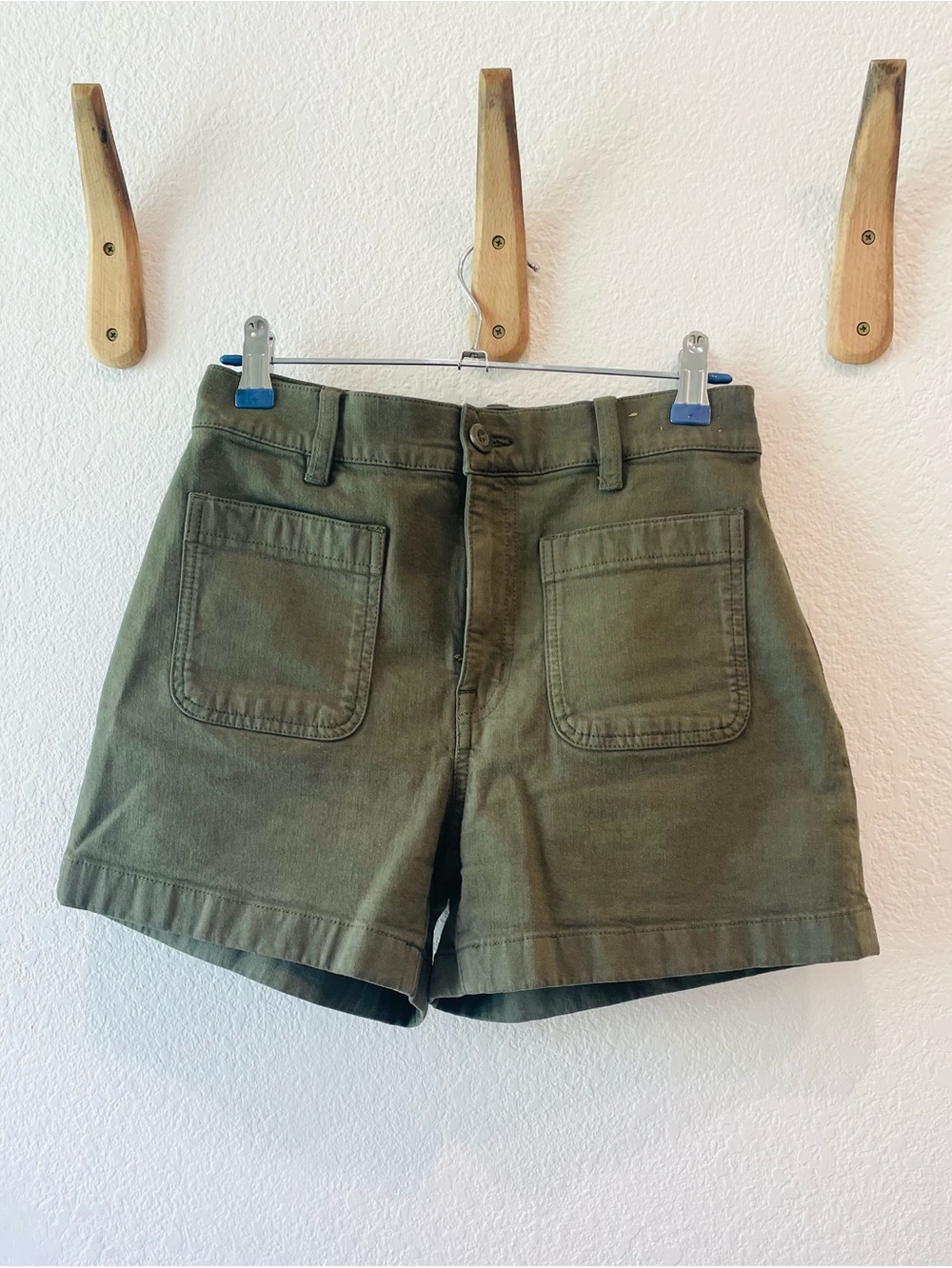 Madewell High Rise Sailor Shorts in Olive Size 24 - Picture 2 of 3